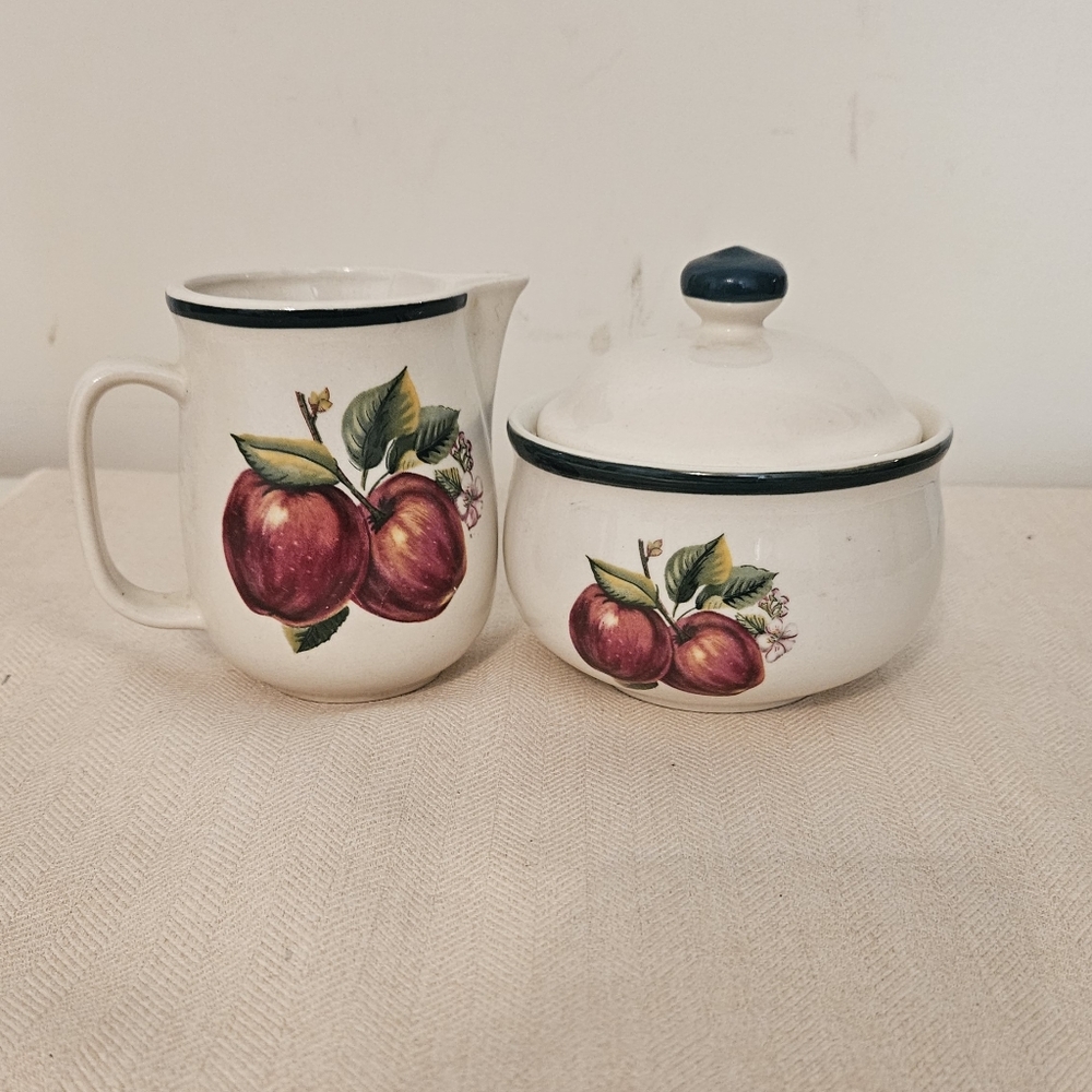 Casuals By China Pearl Apple Design Creamer & Sugar Bowl with Lid Set